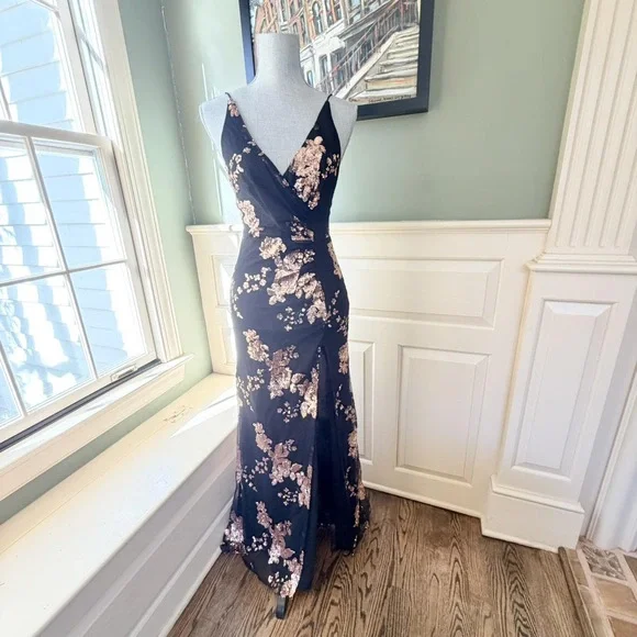 Simplee Rose gold Sequin plunge v-neckline backless mermaid dress in Black - Picture 4 of 8